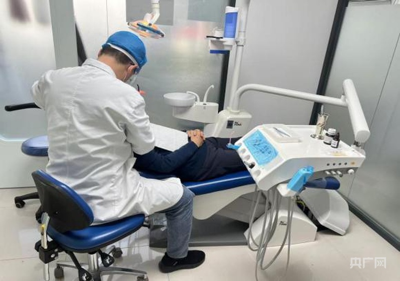 上海累計(jì)建成83家社區(qū)標(biāo)準(zhǔn)化口腔診室，居民“家門(mén)口”的口腔診療服務(wù)再升級(jí)